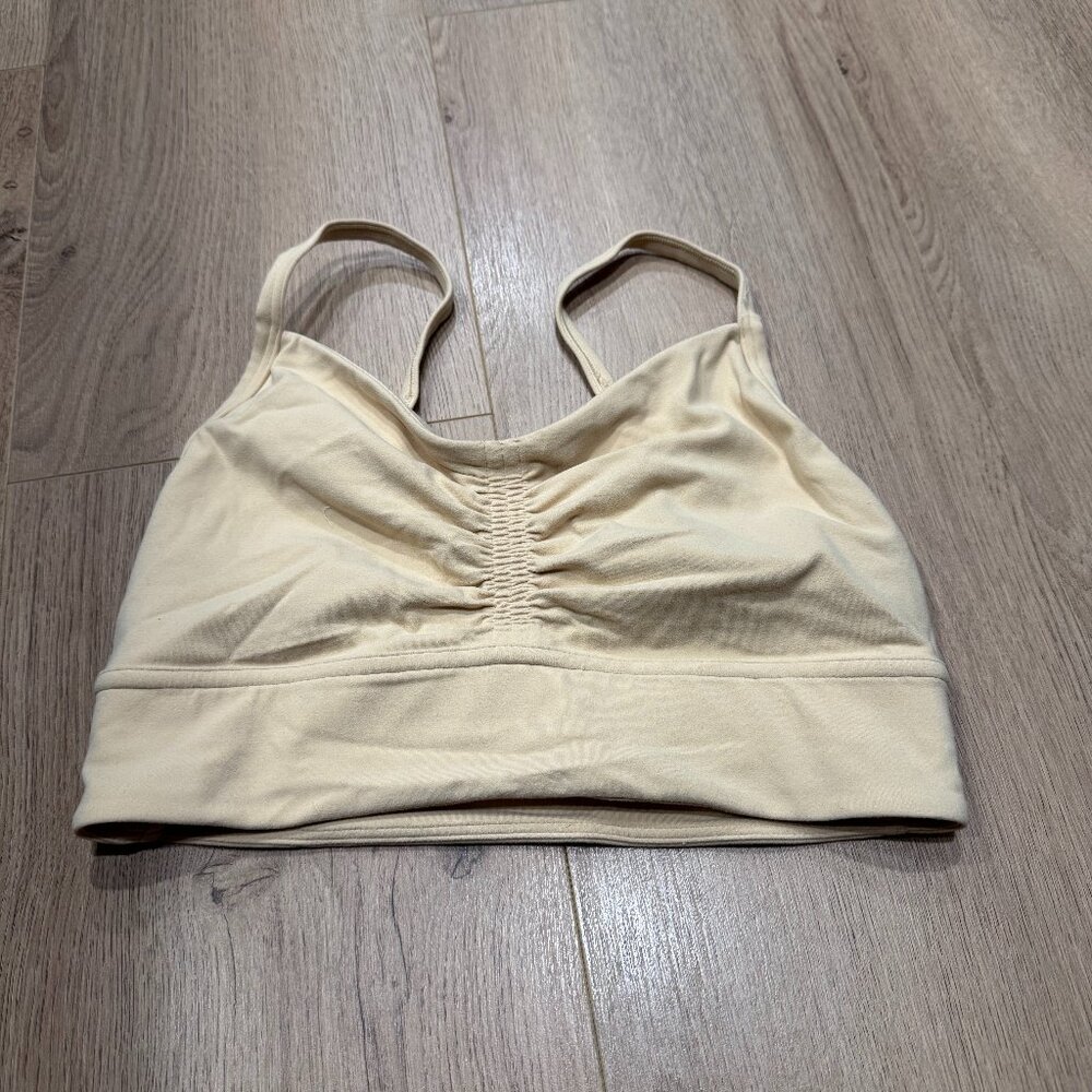 lululemon light yellow sports bra size 6